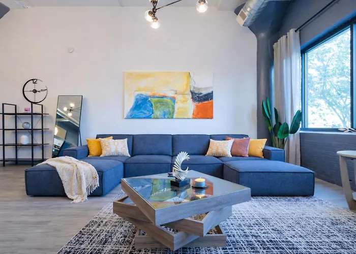 Mccormick By Slumber Hotel 5*