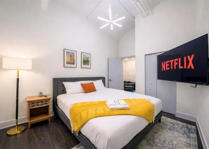Mccormick By Slumber Hotel 5*