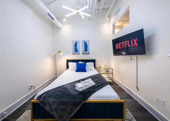 Mccormick By Slumber 5* Chicago